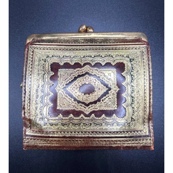 Vintage Brown Leather Bifold Wallet with Coin Purse Section with Gold Accents - Picture 2 of 9